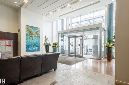 301 2606 109 Street, Edmonton, AB - Indoor Photo Showing Other Room