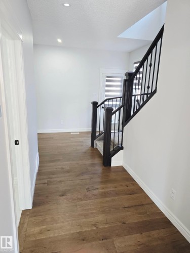 449 Conroy Crescent, Edmonton, AB - Indoor Photo Showing Other Room
