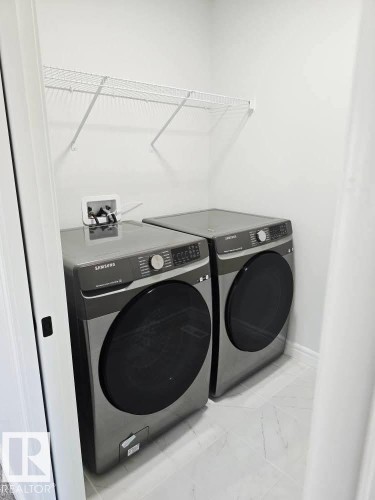 449 Conroy Crescent, Edmonton, AB - Indoor Photo Showing Laundry Room