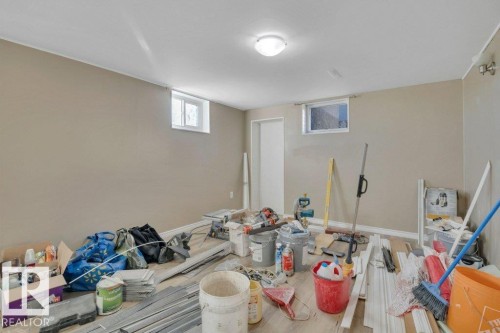 5310 & 5312 50 Street, Thorsby, AB - Indoor