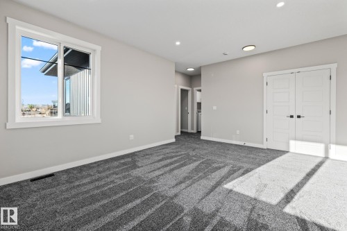 671 King Street, Spruce Grove, AB - Indoor Photo Showing Other Room