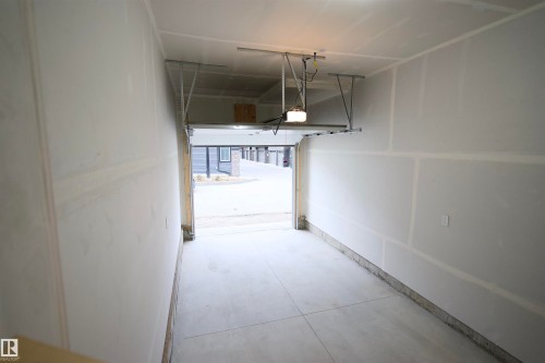 12 2710 66 Street, Edmonton, AB - Indoor