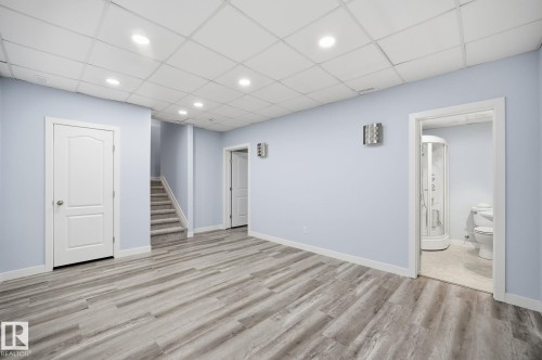 1922 Tanner Wynd, Edmonton, AB - Indoor Photo Showing Other Room