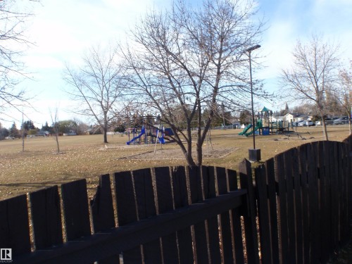 5810 - 53 Street, Barrhead, AB - Outdoor