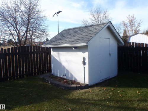 5810 - 53 Street, Barrhead, AB - Outdoor