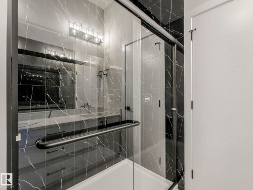 36 Dalquist Bay, Leduc, AB - Indoor Photo Showing Bathroom