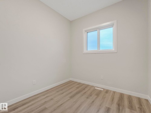 36 Dalquist Bay, Leduc, AB - Indoor Photo Showing Other Room