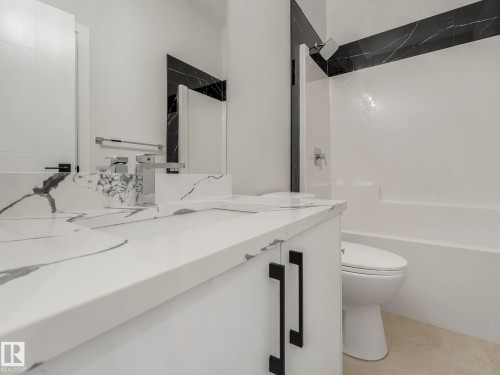 36 Dalquist Bay, Leduc, AB - Indoor Photo Showing Bathroom