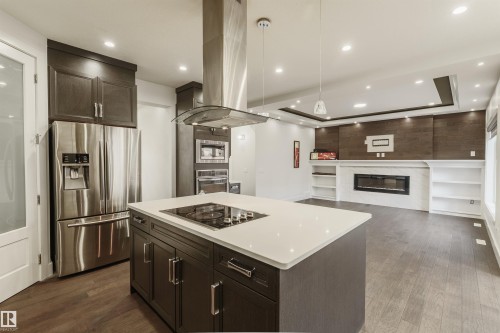 2109 53 Street, Edmonton, AB - Indoor Photo Showing Kitchen With Stainless Steel Kitchen With Upgraded Kitchen