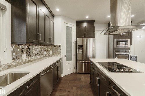 2109 53 Street, Edmonton, AB - Indoor Photo Showing Kitchen With Stainless Steel Kitchen With Upgraded Kitchen