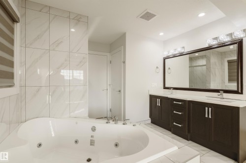 2109 53 Street, Edmonton, AB - Indoor Photo Showing Bathroom