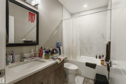 2109 53 Street, Edmonton, AB - Indoor Photo Showing Bathroom