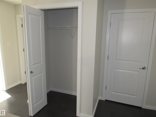 #234 504 Albany Way, Edmonton, AB - Indoor Photo Showing Other Room