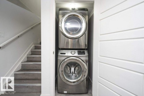 1007 158 Street, Edmonton, AB - Indoor Photo Showing Laundry Room