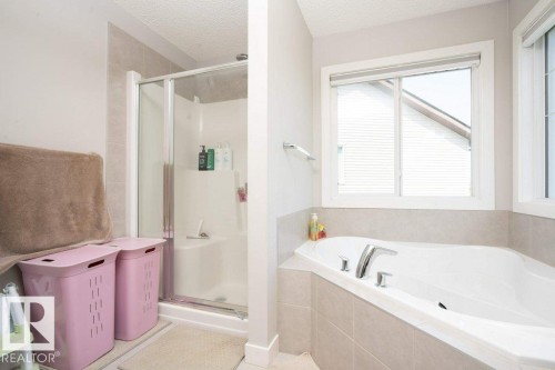 1007 158 Street, Edmonton, AB - Indoor Photo Showing Bathroom