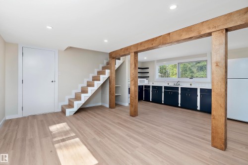 274022 Twp Road 480, Rural Wetaskiwin County, AB - Indoor Photo Showing Other Room