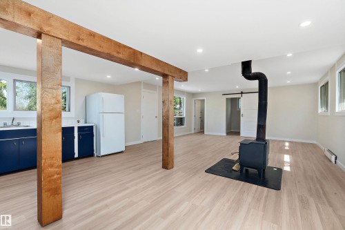 274022 Twp Road 480, Rural Wetaskiwin County, AB - Indoor Photo Showing Gym Room