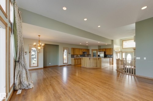 96 Linksview Drive, Spruce Grove, AB - Indoor Photo Showing Other Room