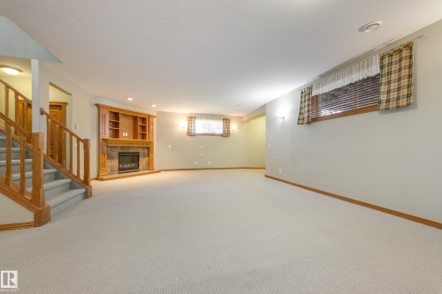 96 Linksview Drive, Spruce Grove, AB - Indoor With Fireplace