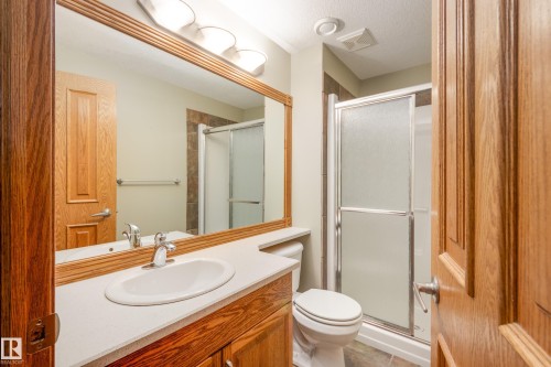 96 Linksview Drive, Spruce Grove, AB - Indoor Photo Showing Bathroom