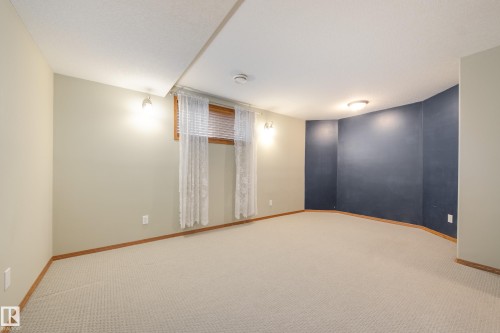 96 Linksview Drive, Spruce Grove, AB - Indoor Photo Showing Other Room
