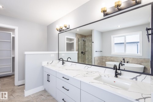 48 Maple Crescent, Gibbons, AB - Indoor Photo Showing Bathroom