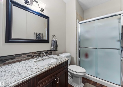 10516 158 Street, Edmonton, AB - Indoor Photo Showing Bathroom