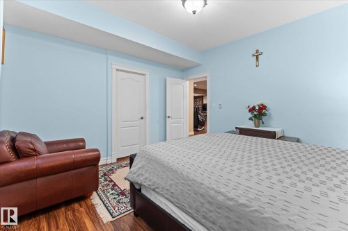 10516 158 Street, Edmonton, AB - Indoor Photo Showing Bedroom