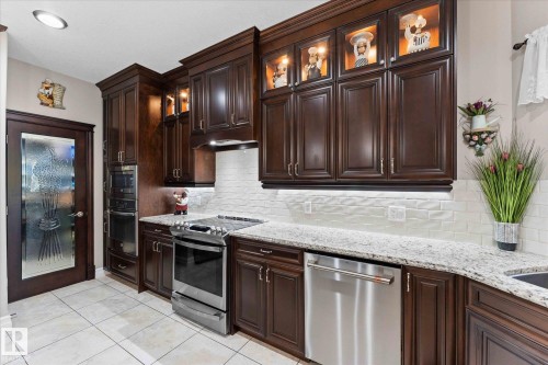 10516 158 Street, Edmonton, AB - Indoor Photo Showing Kitchen