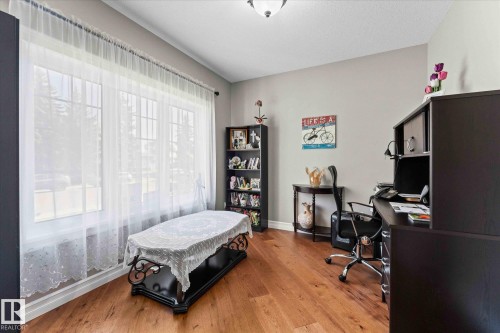 10516 158 Street, Edmonton, AB - Indoor