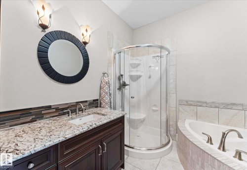 10516 158 Street, Edmonton, AB - Indoor Photo Showing Bathroom