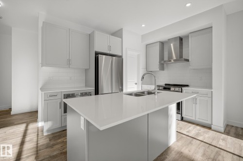 5 5122 213A Street, Edmonton, AB - Indoor Photo Showing Kitchen With Double Sink With Upgraded Kitchen