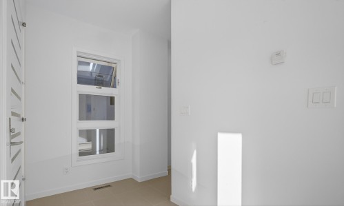 14502 103 Avenue, Edmonton, AB - Indoor Photo Showing Other Room