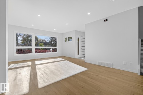 14502 103 Avenue, Edmonton, AB - Indoor