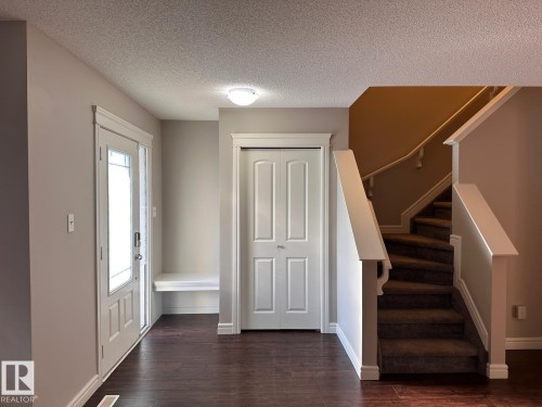 176 Desrochers Gate Gate, Edmonton, AB - Indoor Photo Showing Other Room