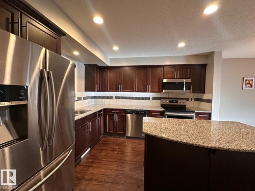 176 Desrochers Gate Gate, Edmonton, AB - Indoor Photo Showing Kitchen With Stainless Steel Kitchen With Upgraded Kitchen