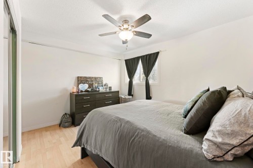 402 3835 107 Street, Edmonton, AB - Indoor Photo Showing Bedroom