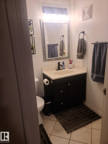 402 3835 107 Street, Edmonton, AB - Indoor Photo Showing Bathroom
