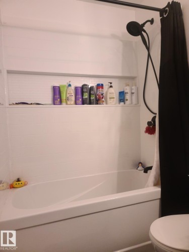 402 3835 107 Street, Edmonton, AB - Indoor Photo Showing Bathroom