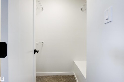 2935 109 Street, Edmonton, AB - Indoor