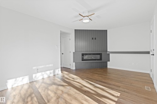 2935 109 Street, Edmonton, AB - Indoor