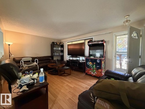 12009 40 Street, Edmonton, AB - Indoor Photo Showing Living Room