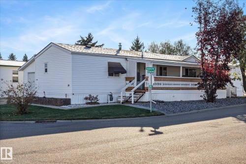 89 3400 48 Street, Stony Plain, AB - Outdoor