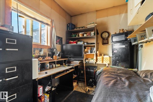 89 3400 48 Street, Stony Plain, AB - Indoor Photo Showing Other Room