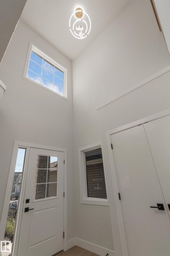 15012 15 Street, Edmonton, AB - Indoor Photo Showing Other Room