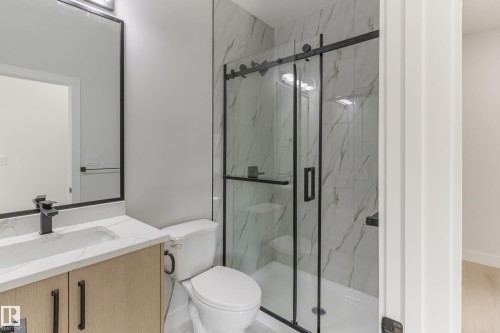 15012 15 Street, Edmonton, AB - Indoor Photo Showing Bathroom