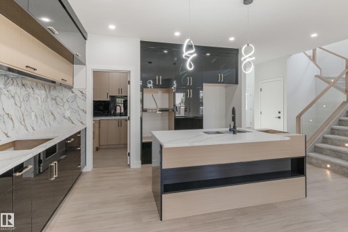 15012 15 Street, Edmonton, AB - Indoor