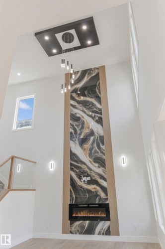 15012 15 Street, Edmonton, AB - Indoor Photo Showing Other Room