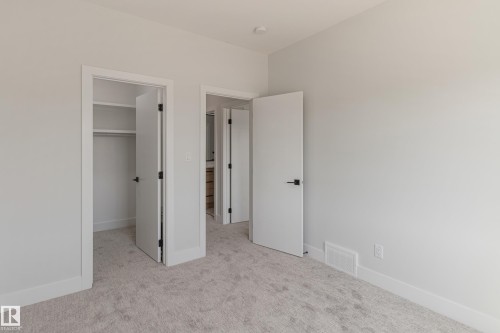 15012 15 Street, Edmonton, AB - Indoor Photo Showing Other Room