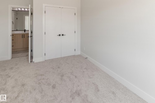 15012 15 Street, Edmonton, AB - Indoor Photo Showing Other Room